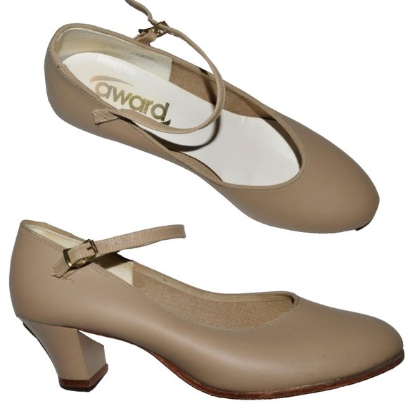 AWARD WOMENS SZ 8 M BEIGE  MARY JANE PUMPS CHARACTER DRAMA DANCE THEATER SHOES - Picture 1 of 6